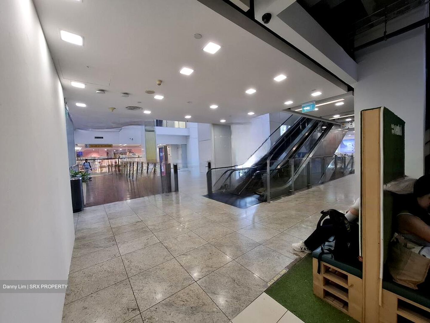 Clarke Quay MRT (D1), Retail #575772871